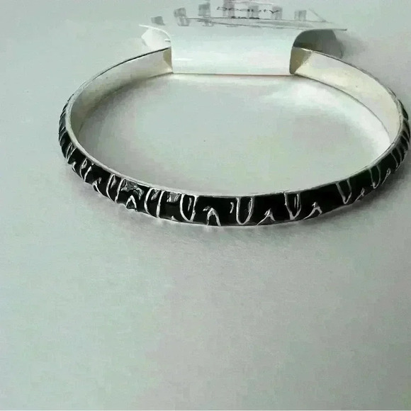 NWT Beauty Black Bangle Bracelet Jewellery Accessory - Jeweller Gift Idea - Picture 3 of 9